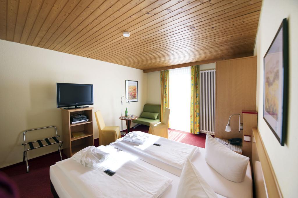 Hotel Garni Elegant Willingen  Quarto foto